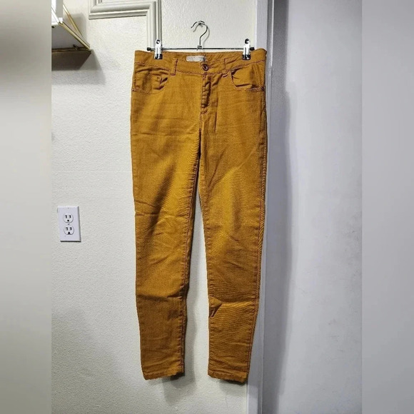 Zara Girls Skinny Mustard Color Jeans - Size 13-14 - Picture 1 of 5